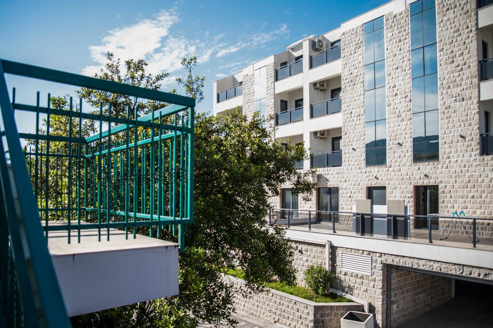 Apartments Mako Херцег-Нови Экстерьер фото