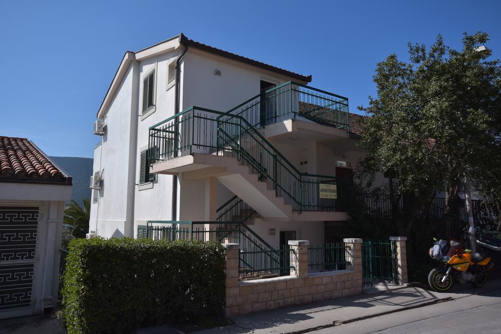 Apartments Mako Херцег-Нови Экстерьер фото