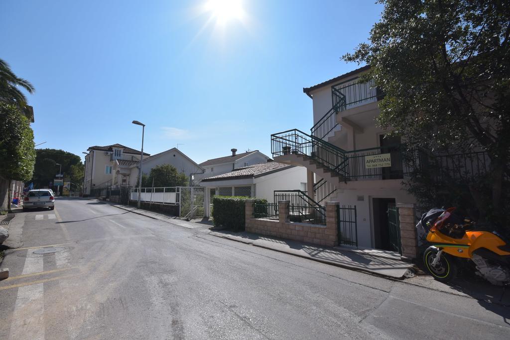 Apartments Mako Херцег-Нови Экстерьер фото